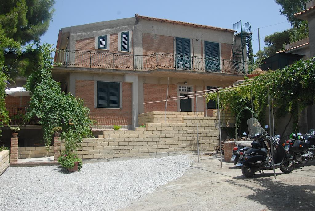 B&B Villa Zia Febronia Patti Zewnętrze zdjęcie