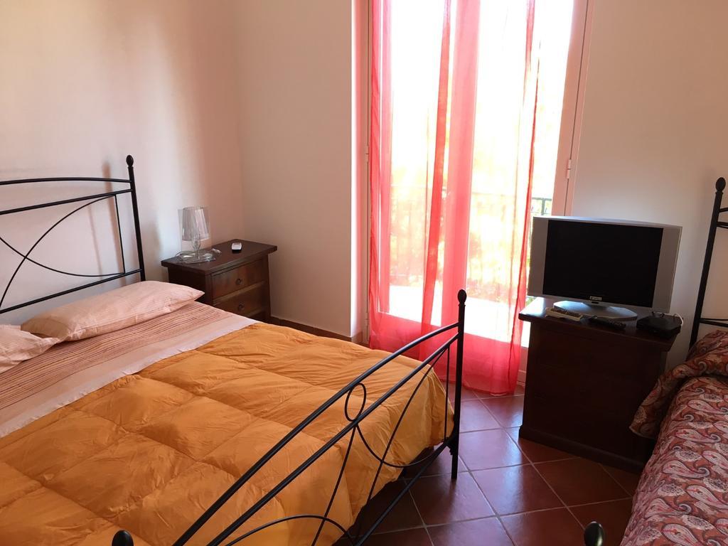 B&B Villa Zia Febronia Patti Zewnętrze zdjęcie