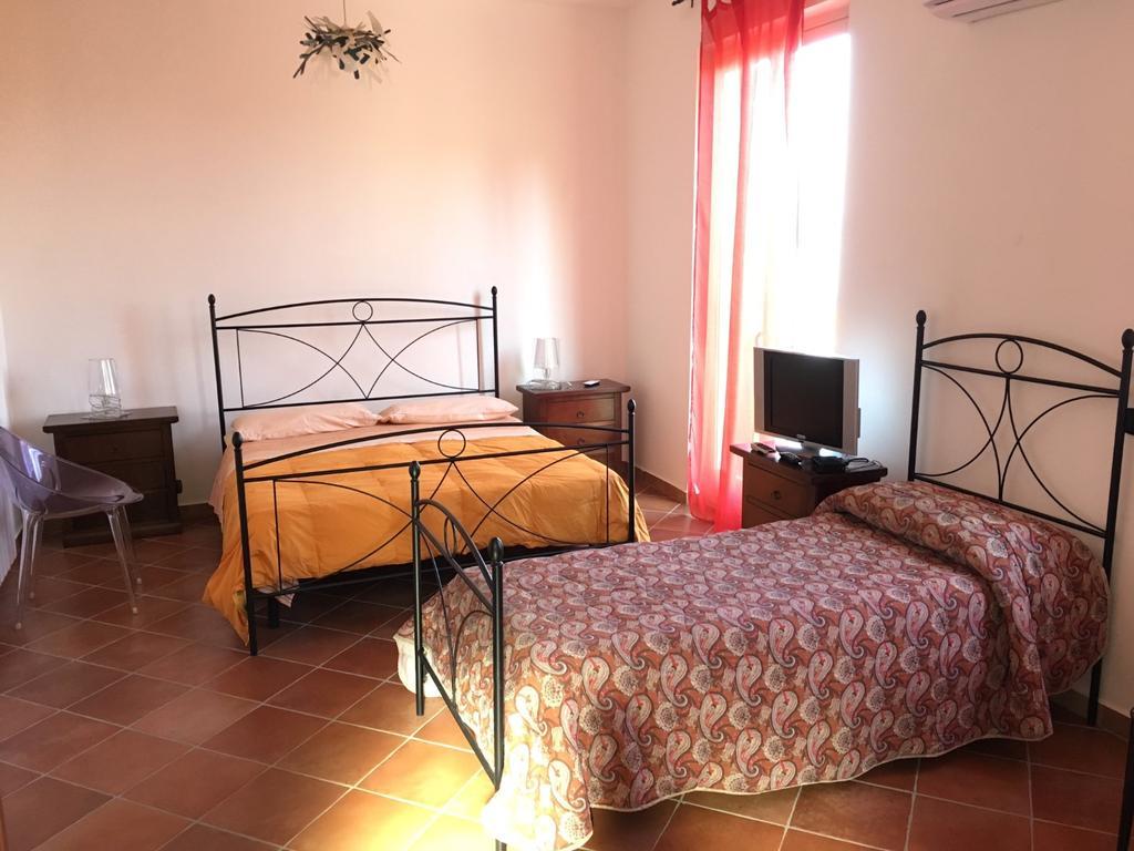 B&B Villa Zia Febronia Patti Zewnętrze zdjęcie